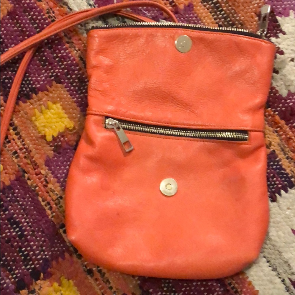 Purse - Picture 2 of 3
